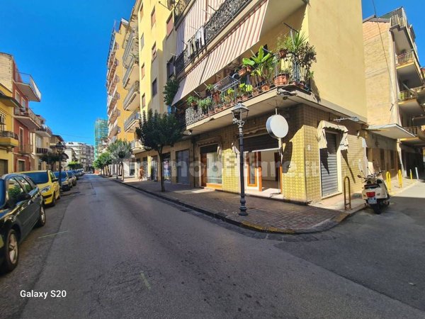 locale commerciale in affitto a Battipaglia