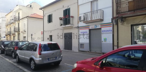 locale commerciale in affitto a Battipaglia