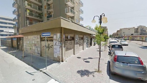 negozio in affitto a Battipaglia