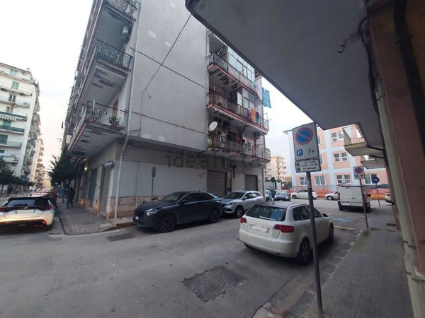 locale commerciale in affitto a Battipaglia