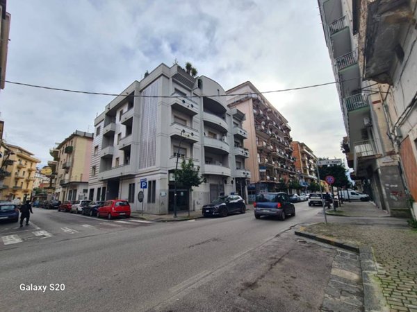 ufficio in affitto a Battipaglia in zona Centro Città