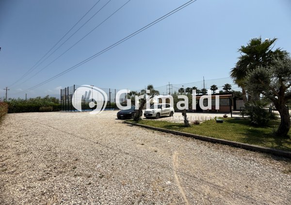 negozio in affitto a Battipaglia