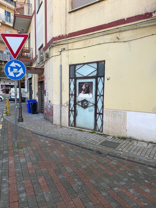 locale commerciale in affitto a Battipaglia
