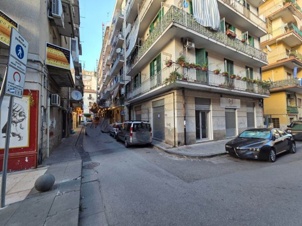 negozio in affitto a Battipaglia in zona Centro Città