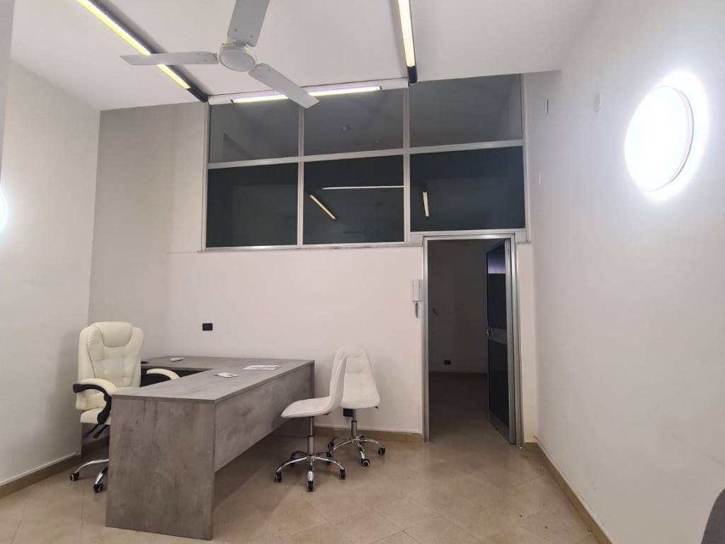 ufficio in affitto a Battipaglia in zona Centro Città