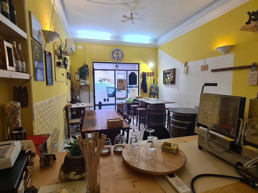 negozio in affitto a Battipaglia