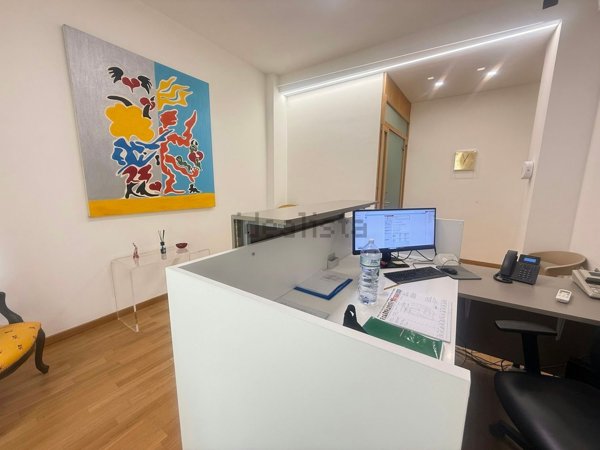 ufficio in affitto a Battipaglia in zona Centro Città