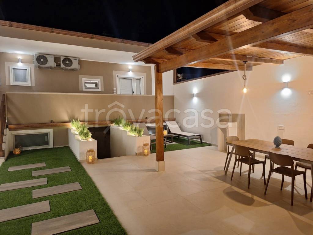 casa indipendente in affitto a Battipaglia in zona Lido Lago