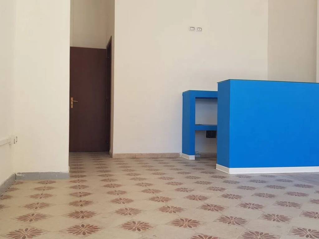 negozio in affitto a Campagna
