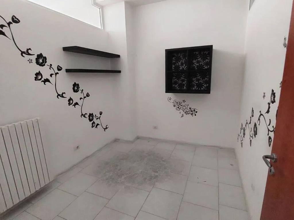 negozio in affitto a Campagna