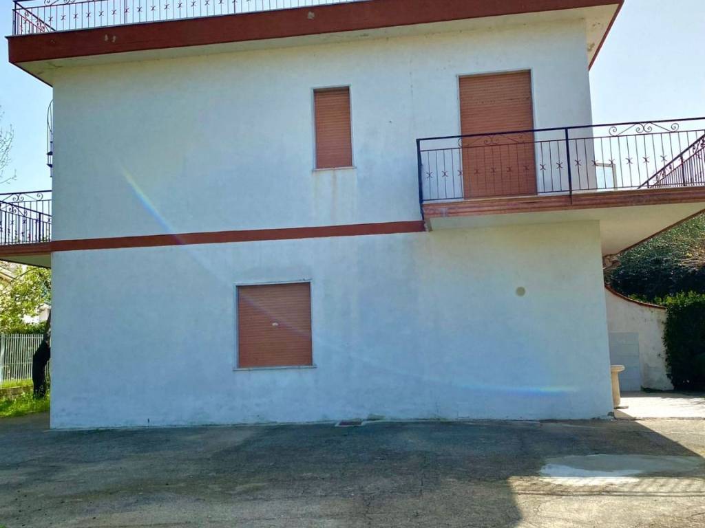 casa indipendente in affitto a Capaccio Paestum in zona Torre/Licinella