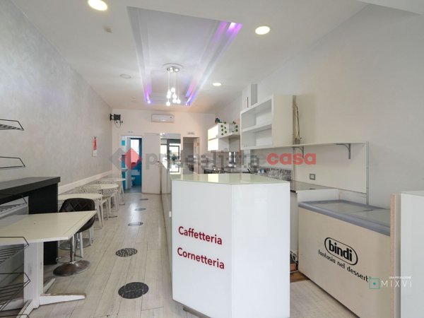 locale commerciale in affitto a Capaccio Paestum