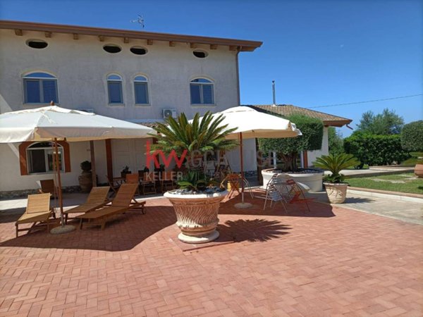 casa indipendente in affitto a Capaccio Paestum