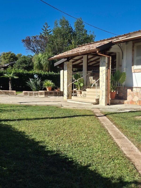 casa indipendente in affitto a Capaccio Paestum