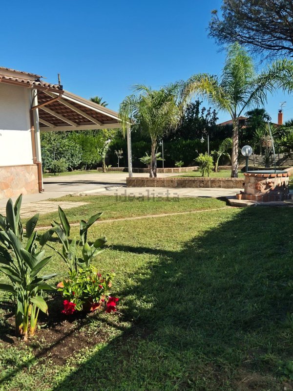 casa indipendente in affitto a Capaccio Paestum