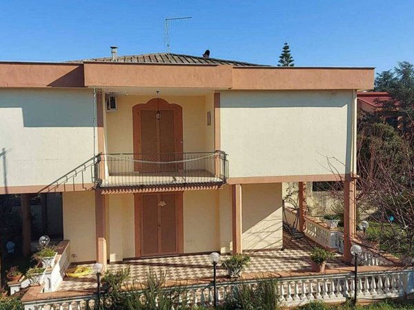 casa indipendente in affitto a Capaccio Paestum in zona Laura