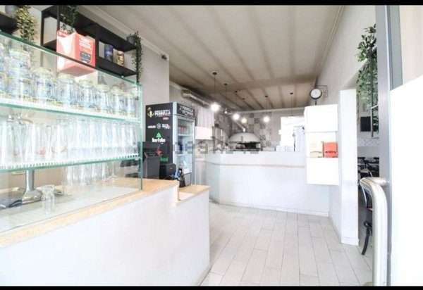 locale commerciale in affitto a Capaccio Paestum