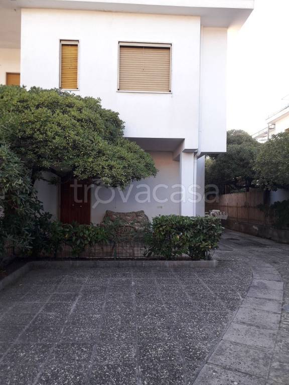 casa indipendente in affitto a Capaccio Paestum in zona Torre/Licinella