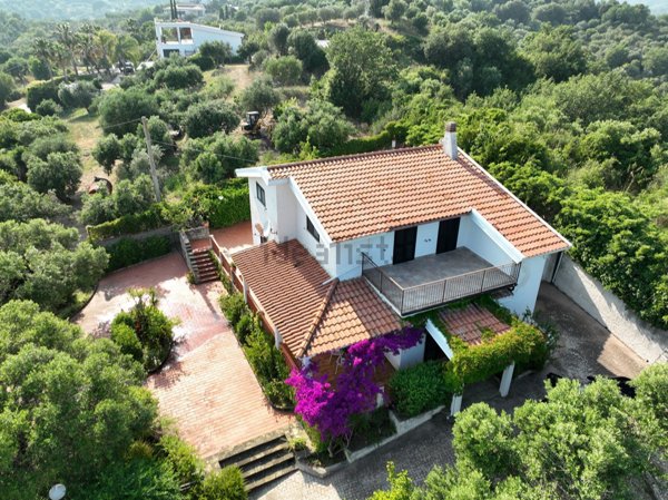 casa indipendente in affitto a Casal Velino