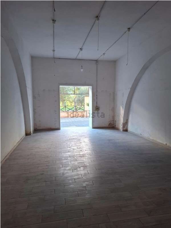 locale commerciale in affitto a Castellabate