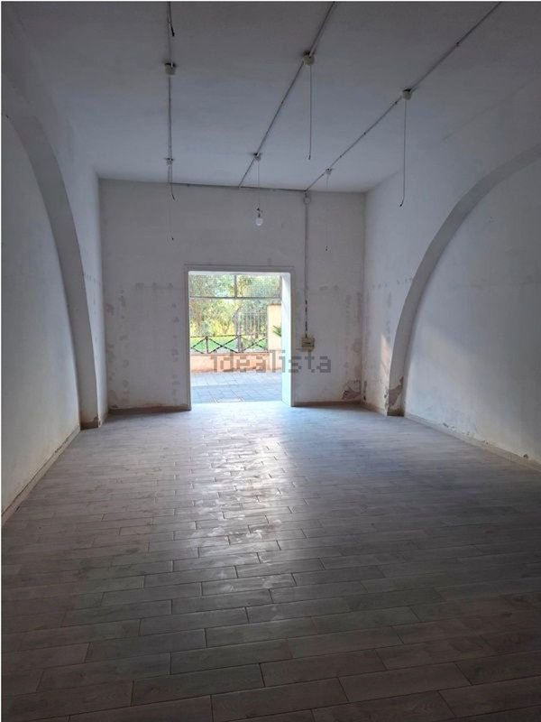 locale commerciale in affitto a Castellabate