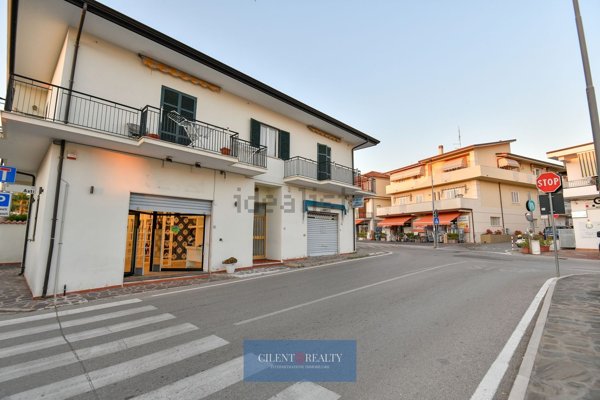 locale commerciale in affitto a Castellabate in zona Santa Maria