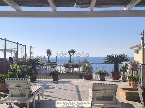 appartamento in affitto a Castellabate in zona Santa Maria