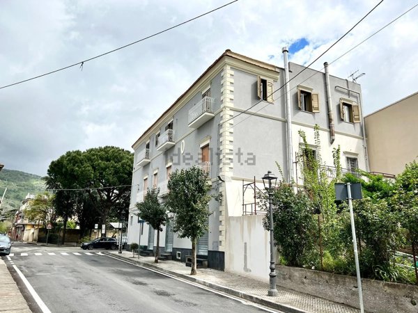 locale commerciale in affitto a Castel San Giorgio