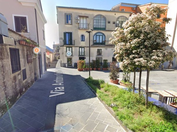 negozio in affitto a Cava de' Tirreni