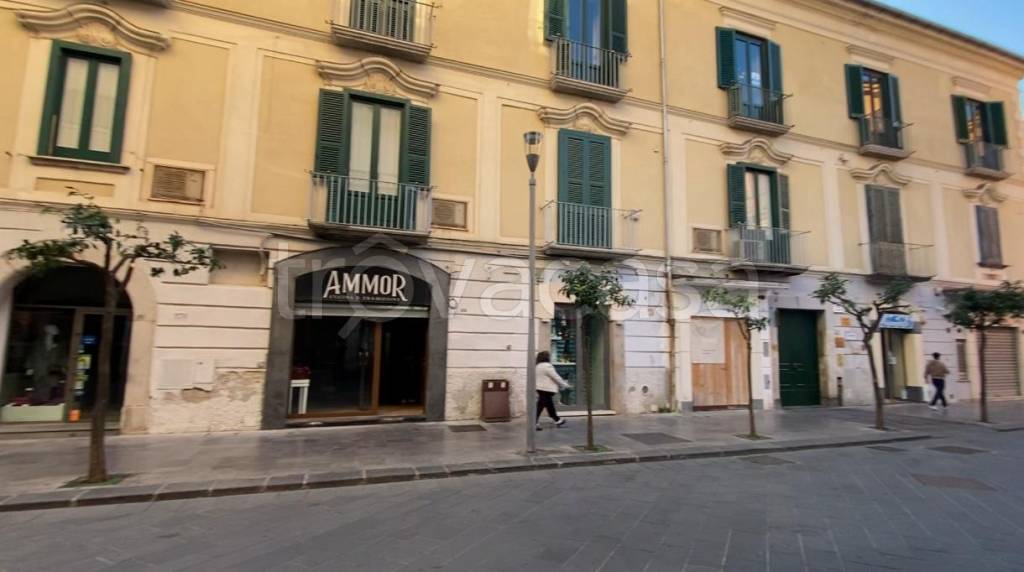negozio in affitto a Cava de' Tirreni