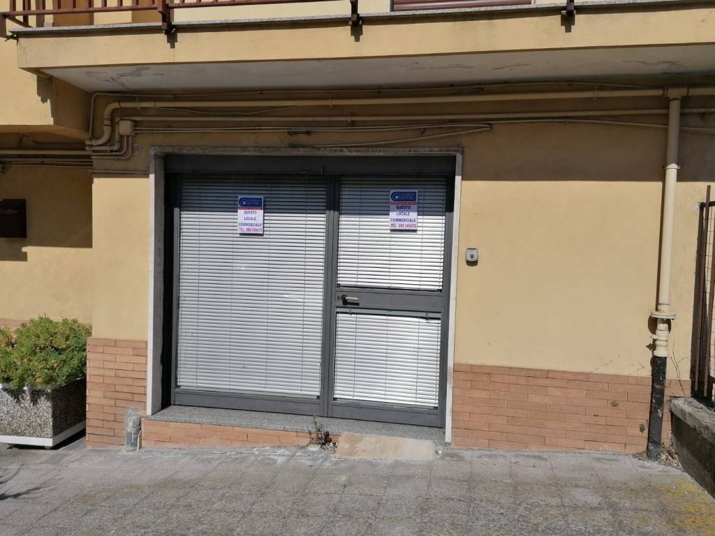 negozio in affitto a Cava de' Tirreni