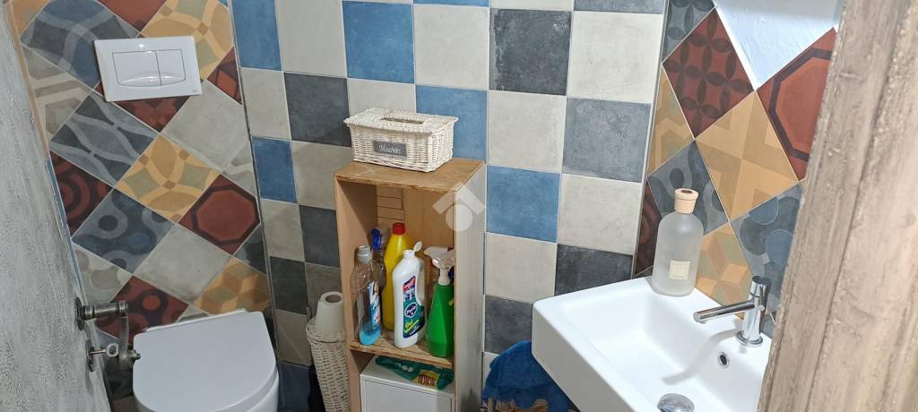 negozio in affitto a Cava de' Tirreni