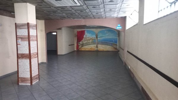 negozio in affitto a Cava de' Tirreni