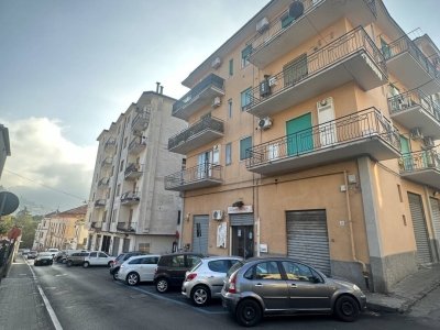 negozio in affitto a Cava de' Tirreni