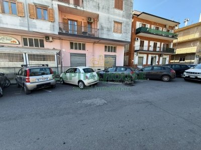 negozio in affitto a Cava de' Tirreni in zona Centro Storico / Scacciaventi