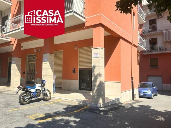 negozio in affitto a Cava de' Tirreni