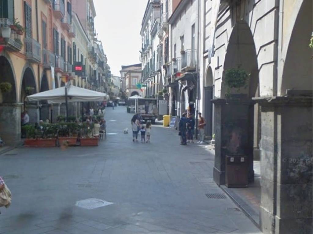negozio in affitto a Cava de' Tirreni