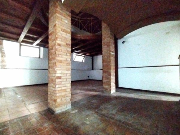 negozio in affitto a Cava de' Tirreni