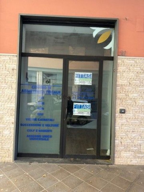 negozio in affitto a Cava de' Tirreni