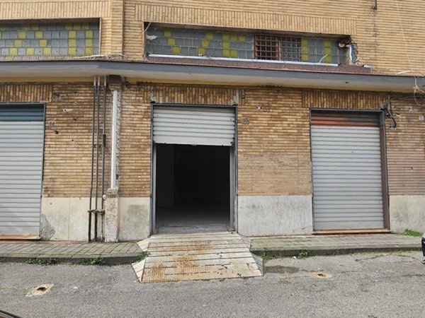 negozio in affitto a Cava de' Tirreni