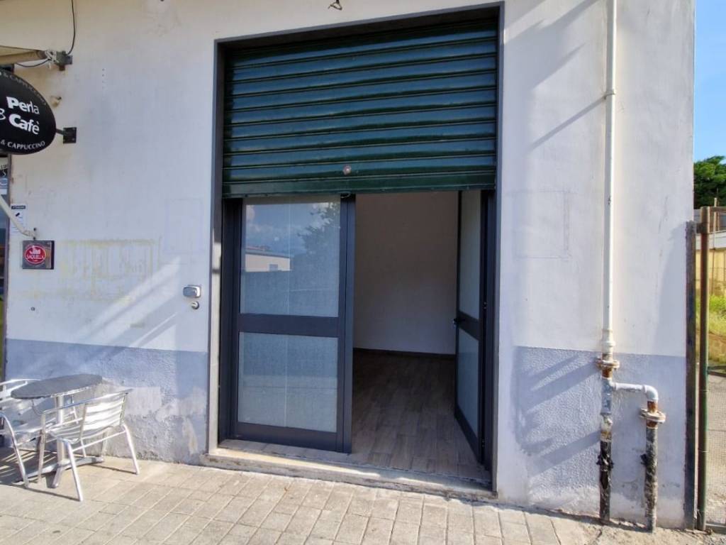 negozio in affitto a Cava de' Tirreni