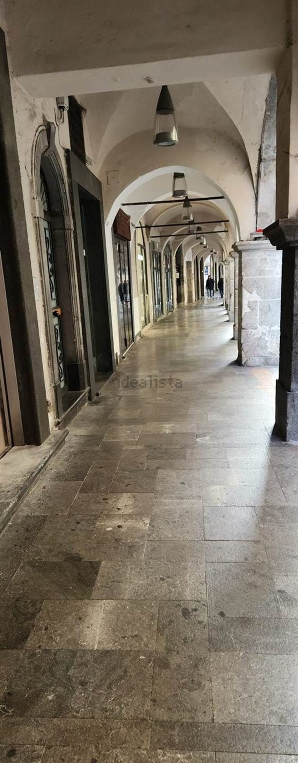 locale commerciale in affitto a Cava de' Tirreni