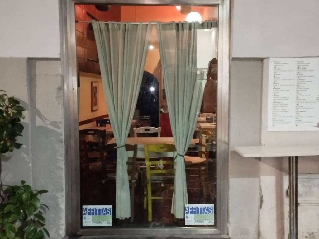 negozio in affitto a Cava de' Tirreni in zona Centro Storico / Scacciaventi