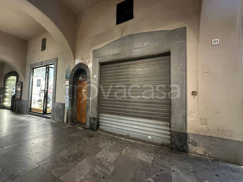 negozio in affitto a Cava de' Tirreni in zona Centro Storico / Scacciaventi