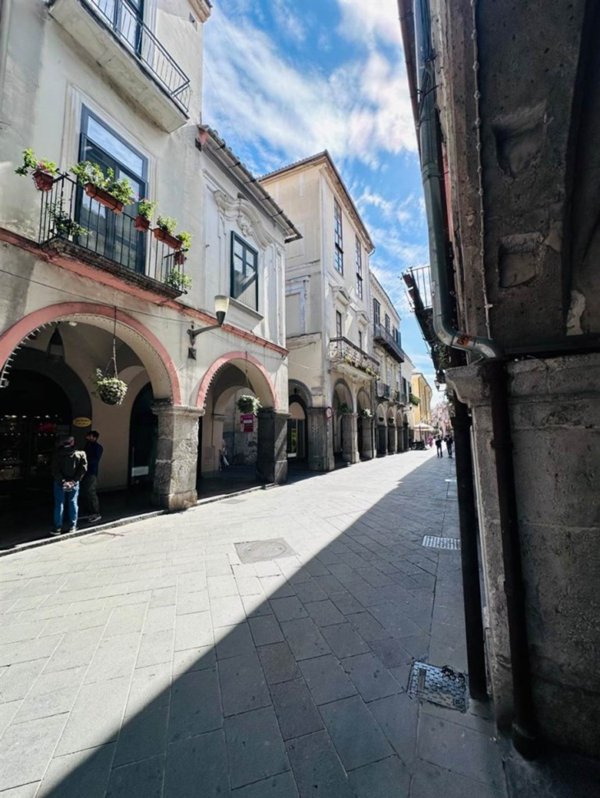 negozio in affitto a Cava de' Tirreni