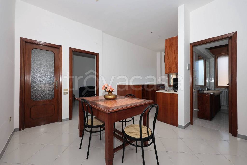 appartamento in affitto a Cava de' Tirreni in zona Centro Storico / Scacciaventi