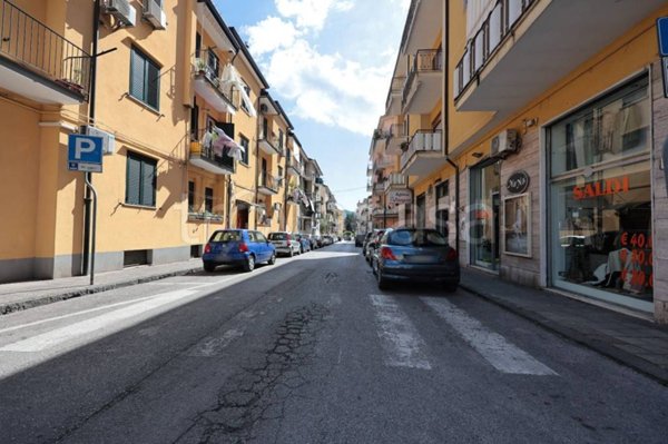 negozio in affitto a Cava de' Tirreni