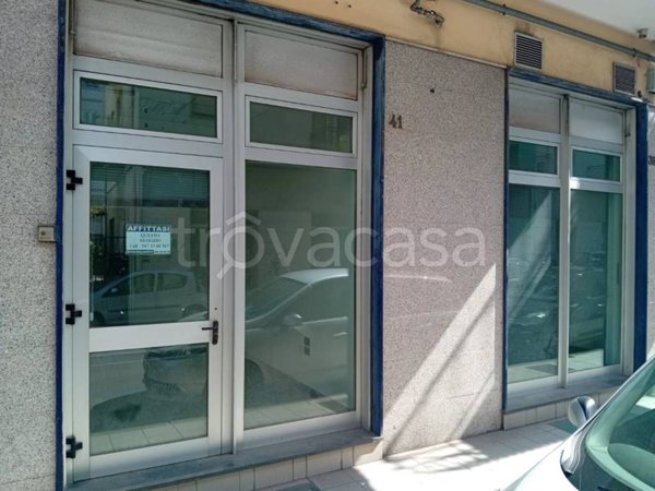 negozio in affitto a Cava de' Tirreni