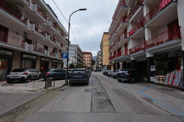 locale commerciale in affitto a Cava de' Tirreni