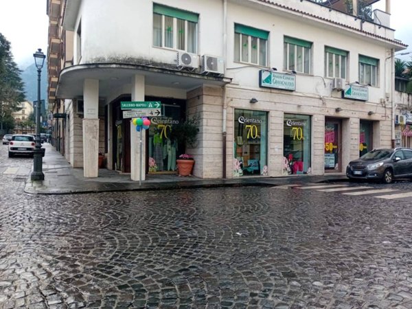 negozio in affitto a Cava de' Tirreni